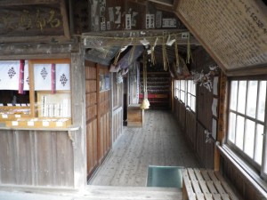 伊豆の石室神社